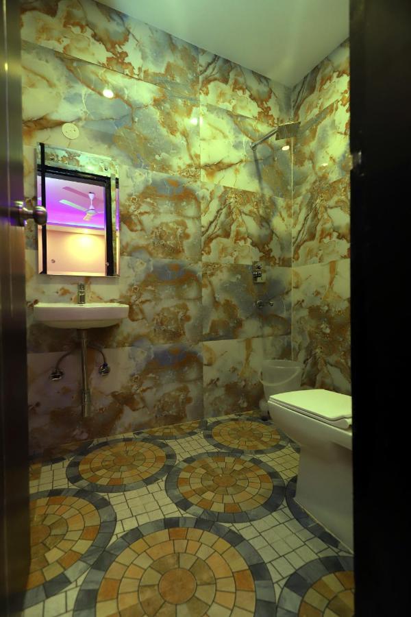 Jupiter Plaza Delhi Airport 호텔 뉴델리 외부 사진